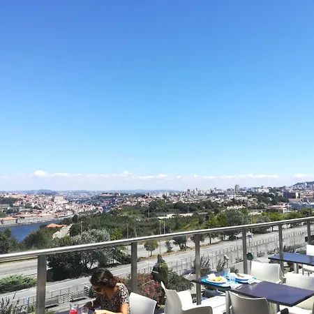 Deluxe Studio In A Great Area By Douro River Apartment Vila Nova de Gaia